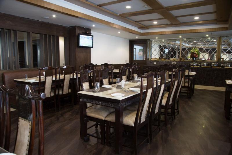 Bluemont Beacon Hotel New Delhi Гургаон Экстерьер фото
